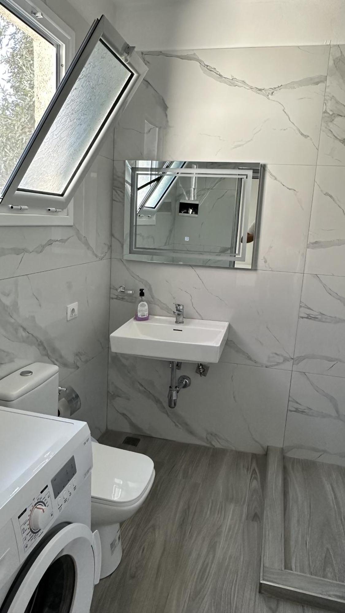 Apartment Ohanaa Sarandë